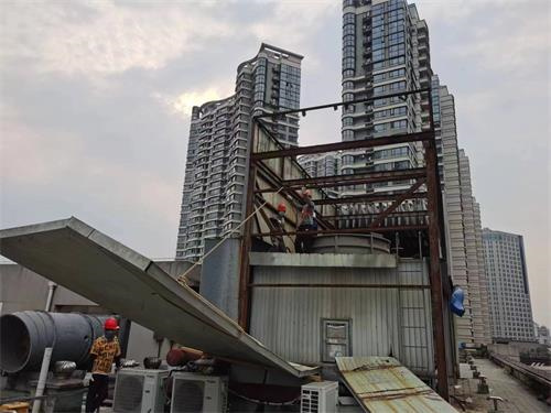 冷卻塔為什么要經(jīng)常清洗,定期進行冷卻塔清洗有什么好處